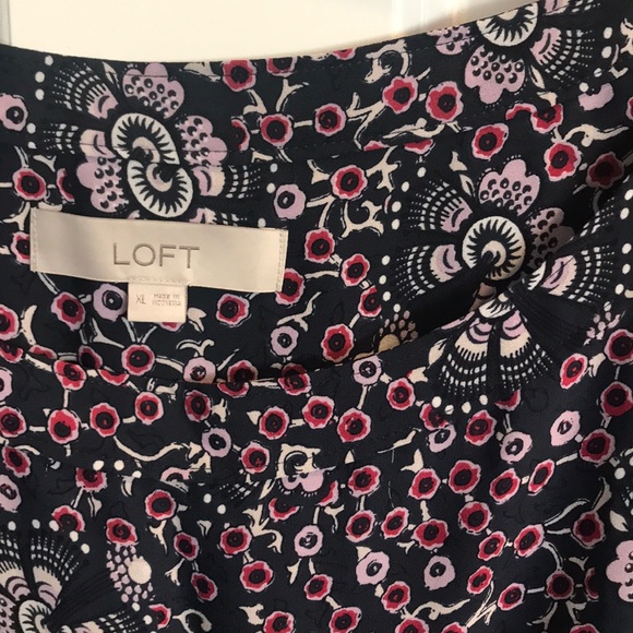 Loft Women’s Blouse - Picture 2 of 4